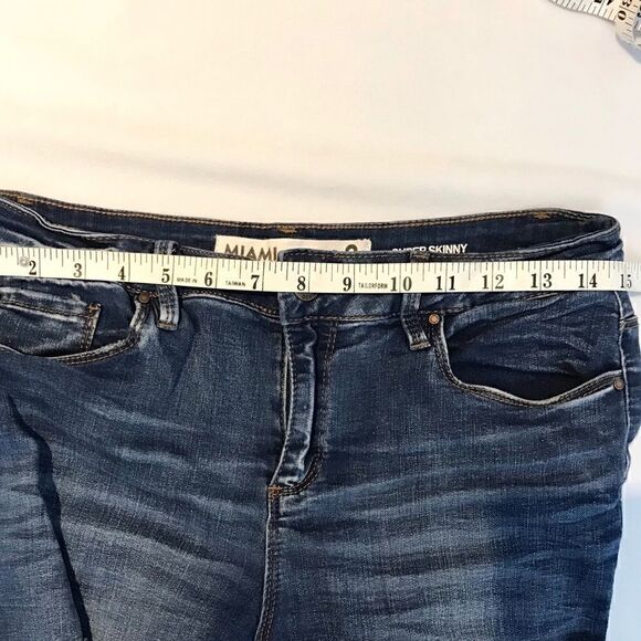 DISTRESSED blue  jean 🌻 - Picture 5 of 5